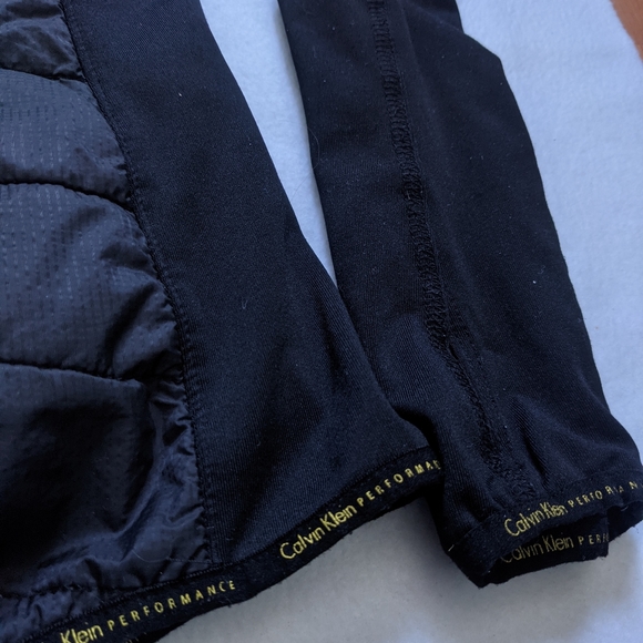 Calvin Klein performance jacket - Picture 4 of 7